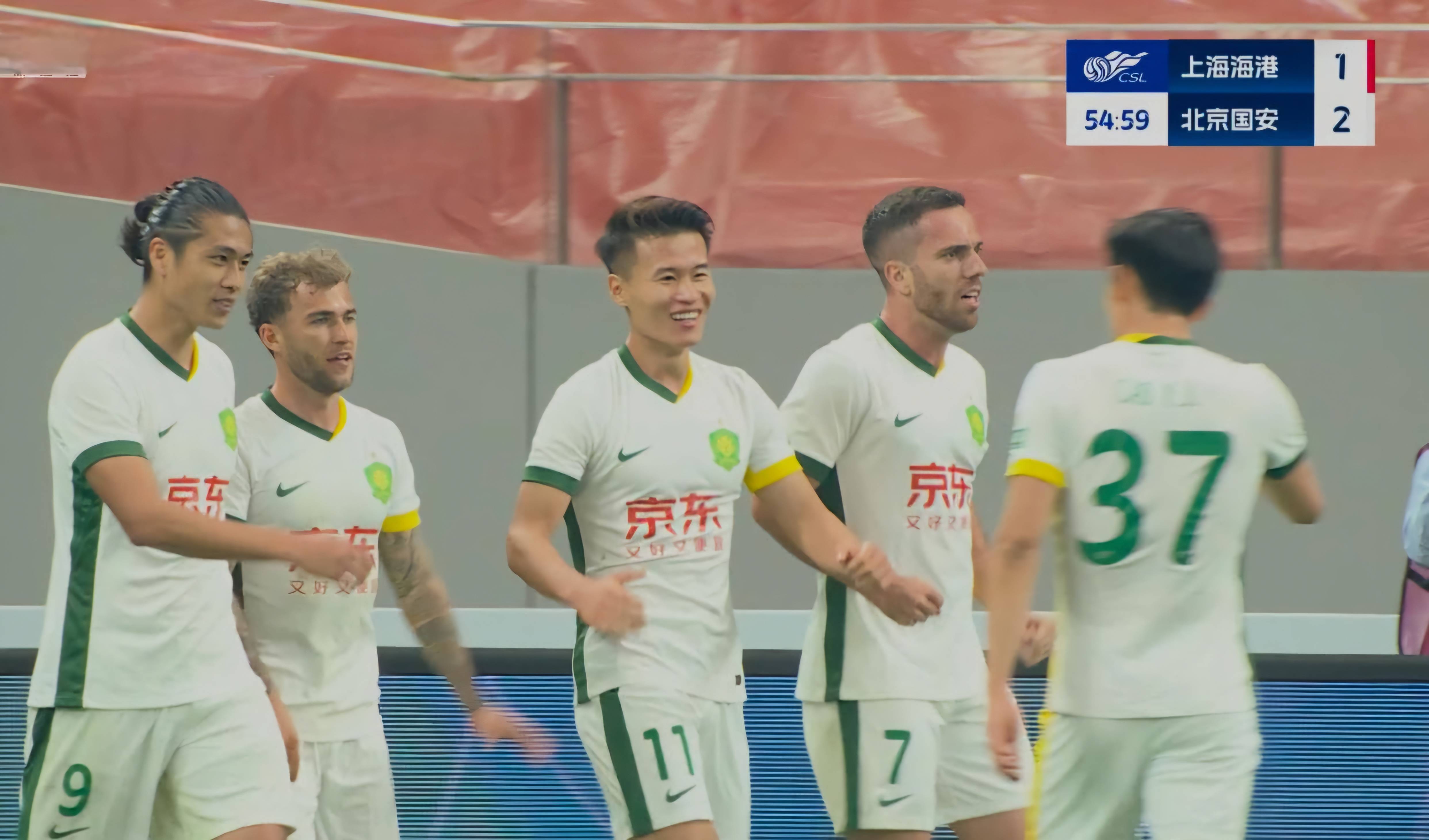 杏彩体育app-包含2-2！2-1！中超又乱了，国安不败重返第1，海港追平成都，泰山第5的词条