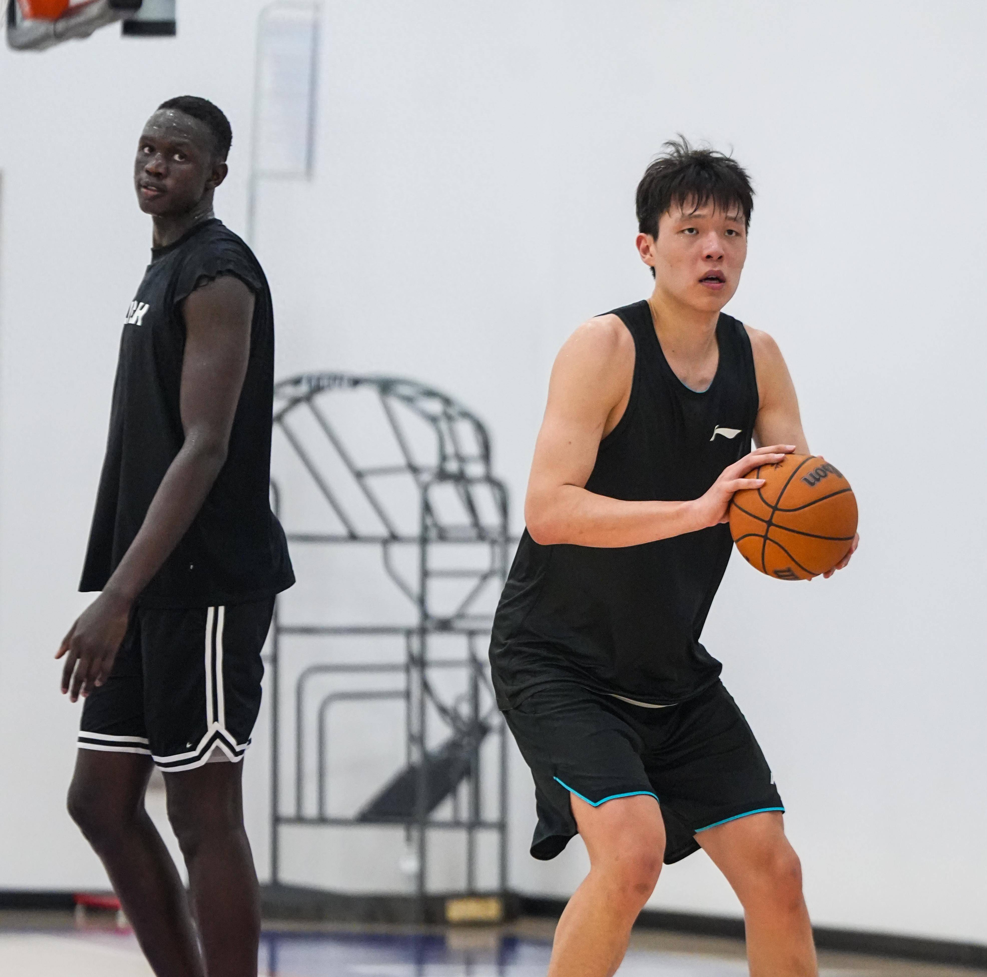 67人退出今年NBA选秀杨瀚森落选概率极低的简单介绍